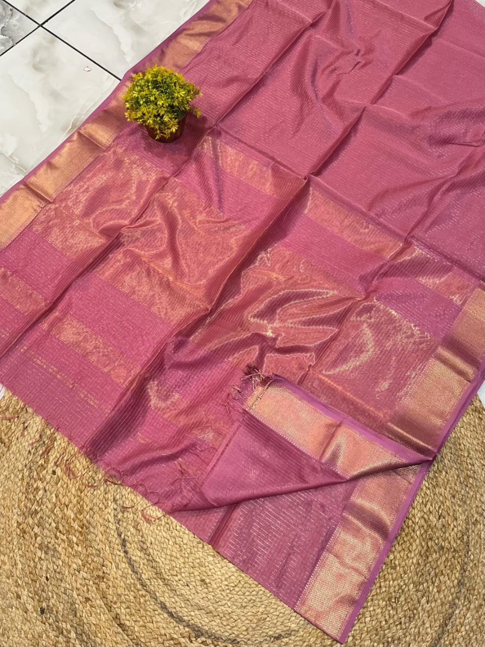 Exclusive Pure Handwoven Maheshwari Silk Saree with Golden Jari Chek Motifs