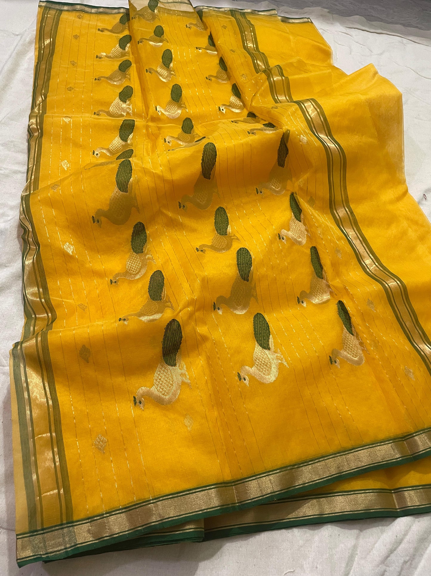 Chanderi Jhad Palla Katan Silk Saree with Ghana Golden Zari Buti