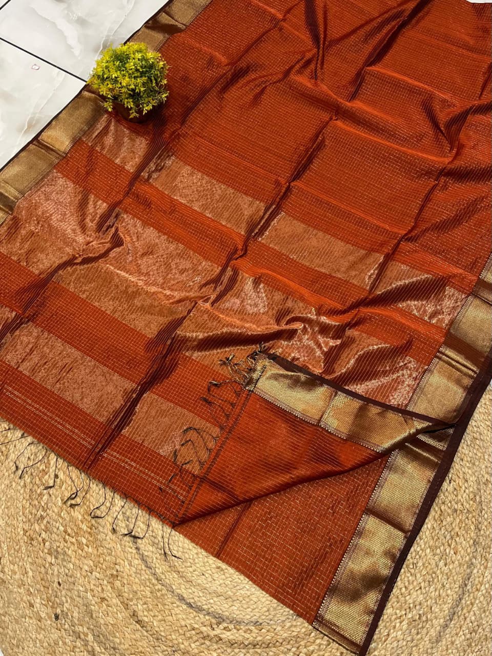 Exclusive Pure Handwoven Maheshwari Silk Saree with Golden Jari Chek Motifs