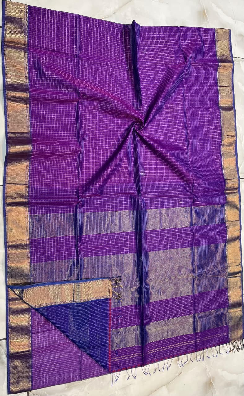 Exclusive Pure Handwoven Maheshwari Silk Saree with Golden Jari Chek Motifs
