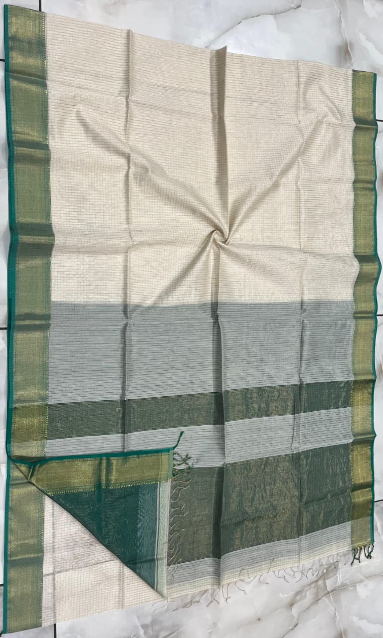 Exclusive Pure Handwoven Maheshwari Silk Saree with Golden Jari Chek Motifs