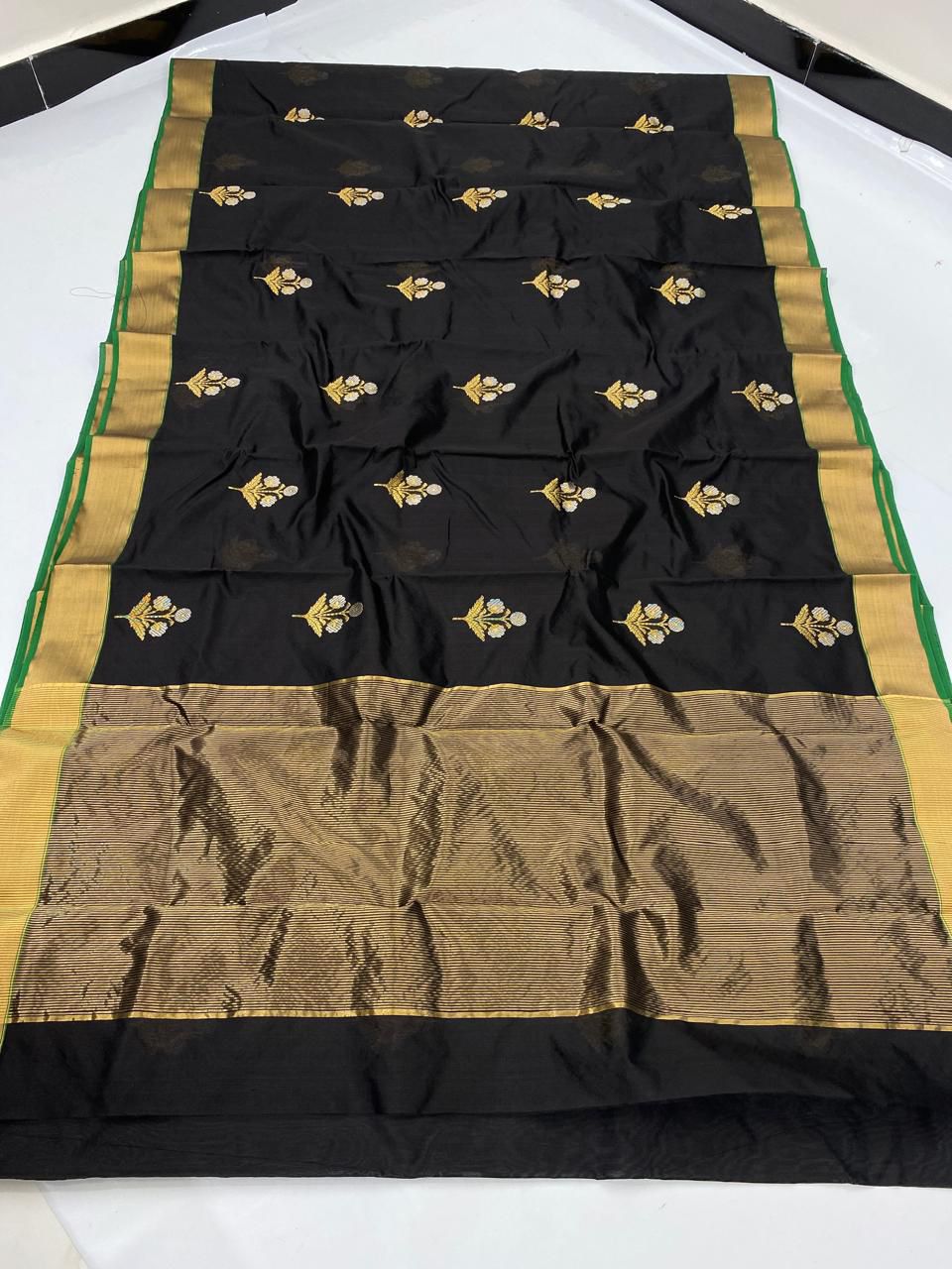 Soft Pattu Silk Saree with Meenakari Booti Work