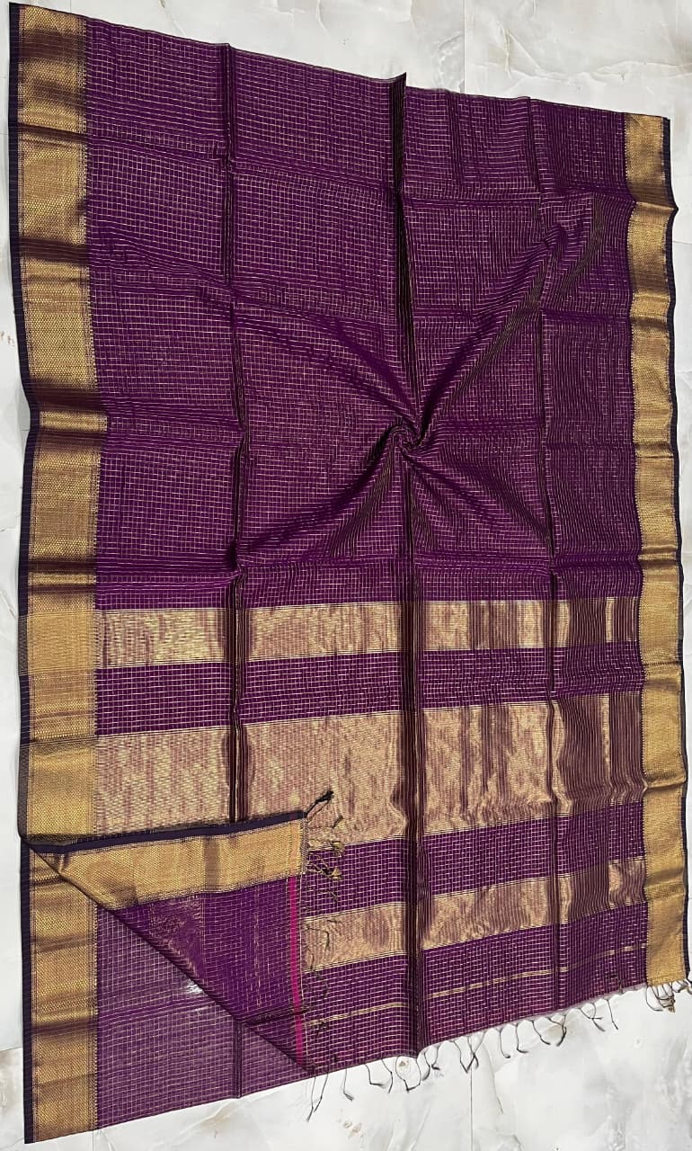Exclusive Pure Handwoven Maheshwari Silk Saree with Golden Jari Chek Motifs