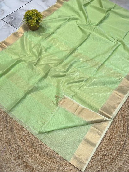 Exclusive Pure Handwoven Maheshwari Silk Saree with Golden Jari Chek Motifs