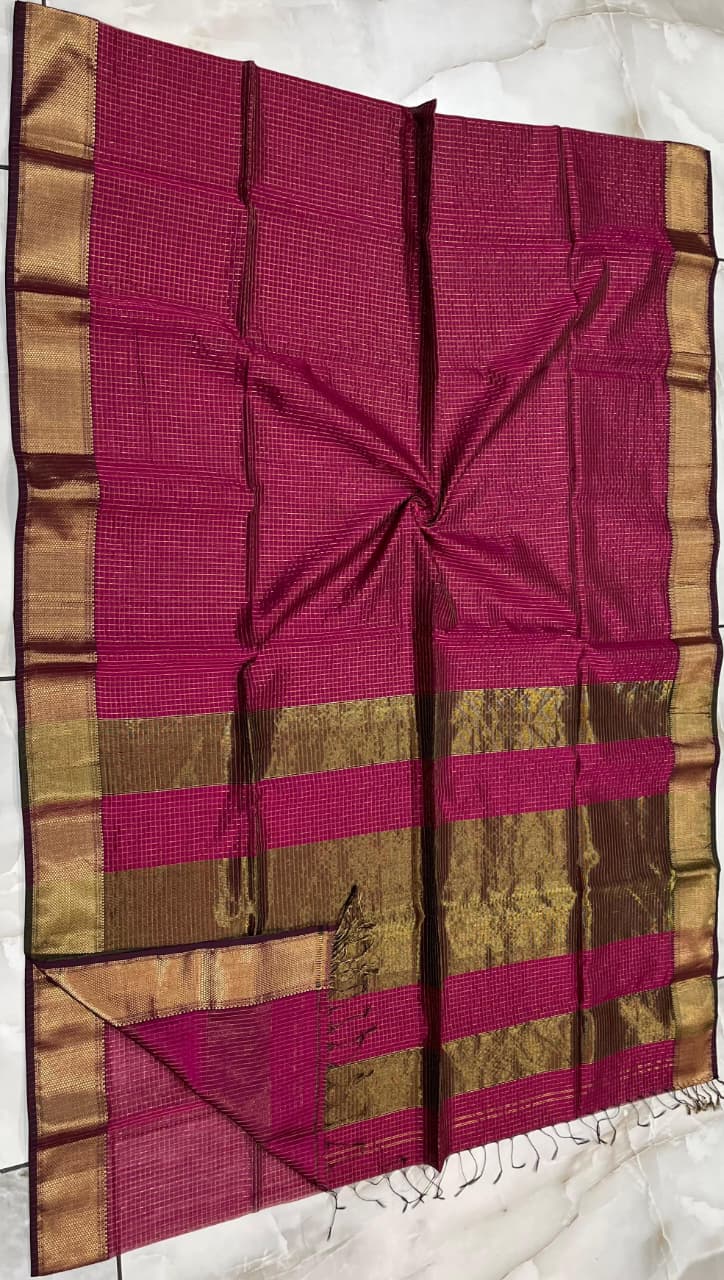 Exclusive Pure Handwoven Maheshwari Silk Saree with Golden Jari Chek Motifs